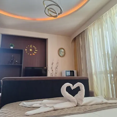 アパート Lily Aparts