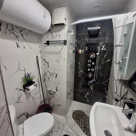 Lily Aparts アパート ヴァルナ