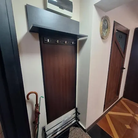 Apartament Lily Aparts *