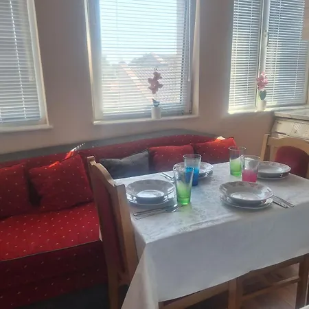 Apartament Lily Aparts