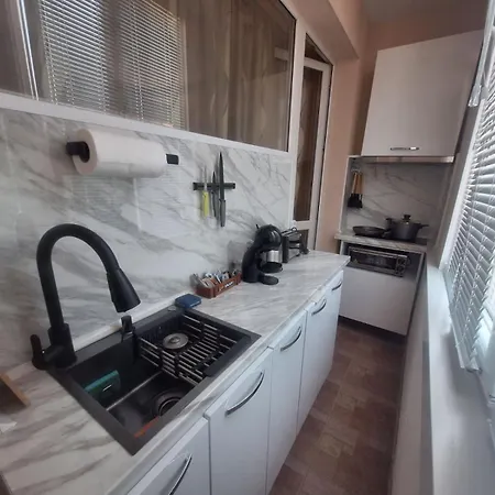 Apartament Lily Aparts *